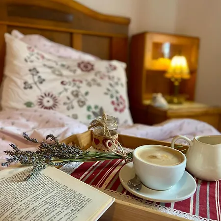 Hybský Dom Est 1905 *